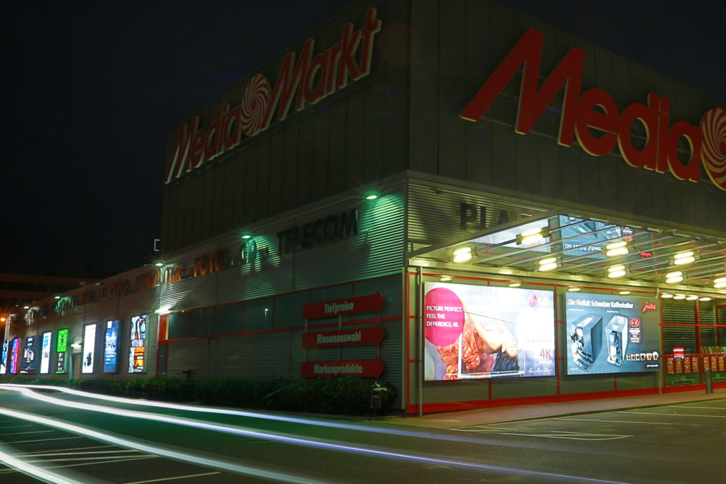 STOR OUT-Rahmen Media Markt